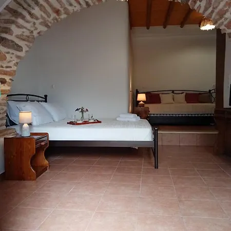 بيت للعطل Monitsia Traditional House