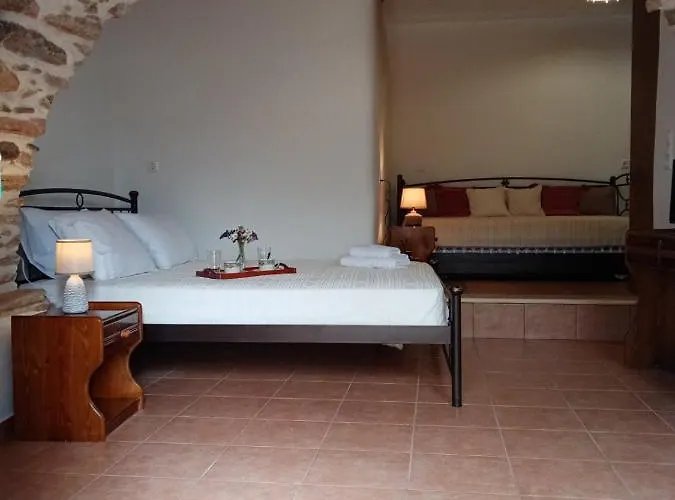 Ferienhaus Monitsia Traditional House