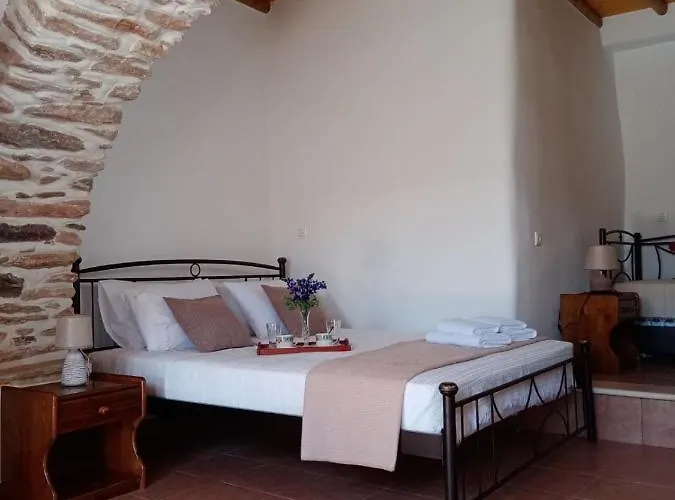 Ferienhaus Monitsia Traditional House